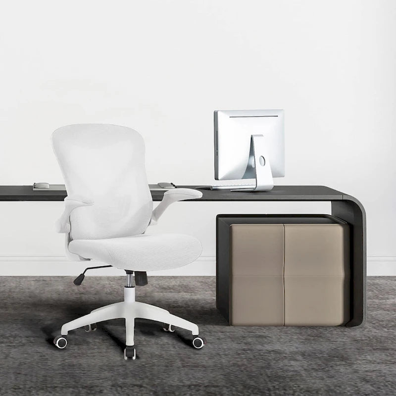 Sedia da ufficio ergonomica in rete con base in nylon e meccanismo di inclinazione