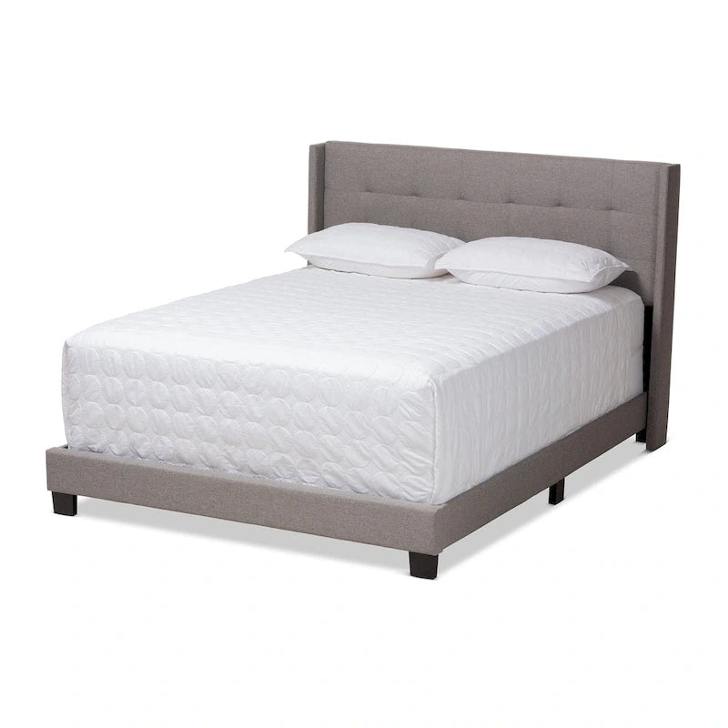 Letto moderno in tessuto trapuntato