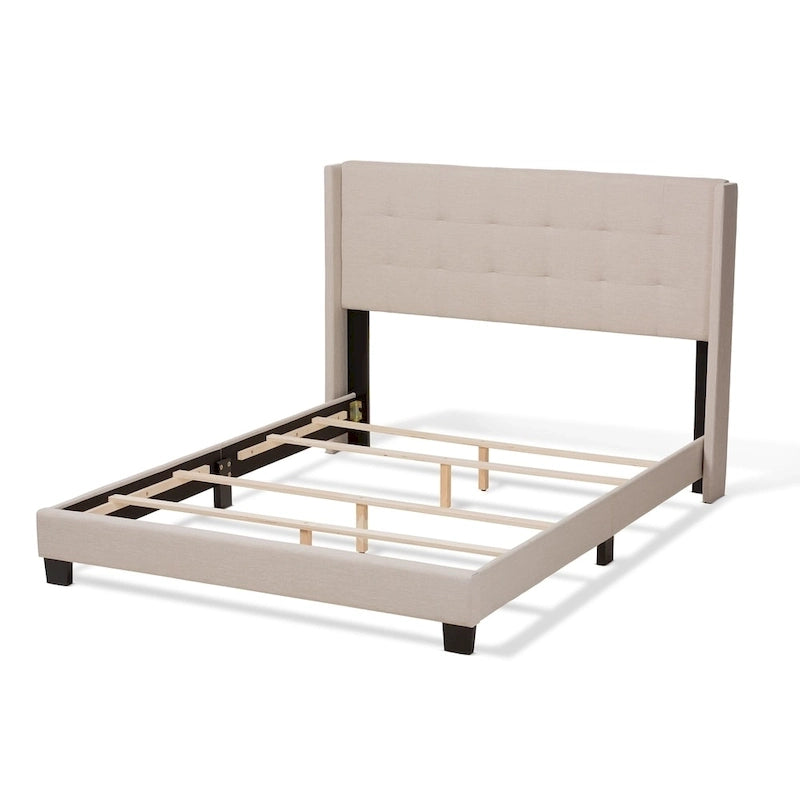 Letto moderno in tessuto trapuntato