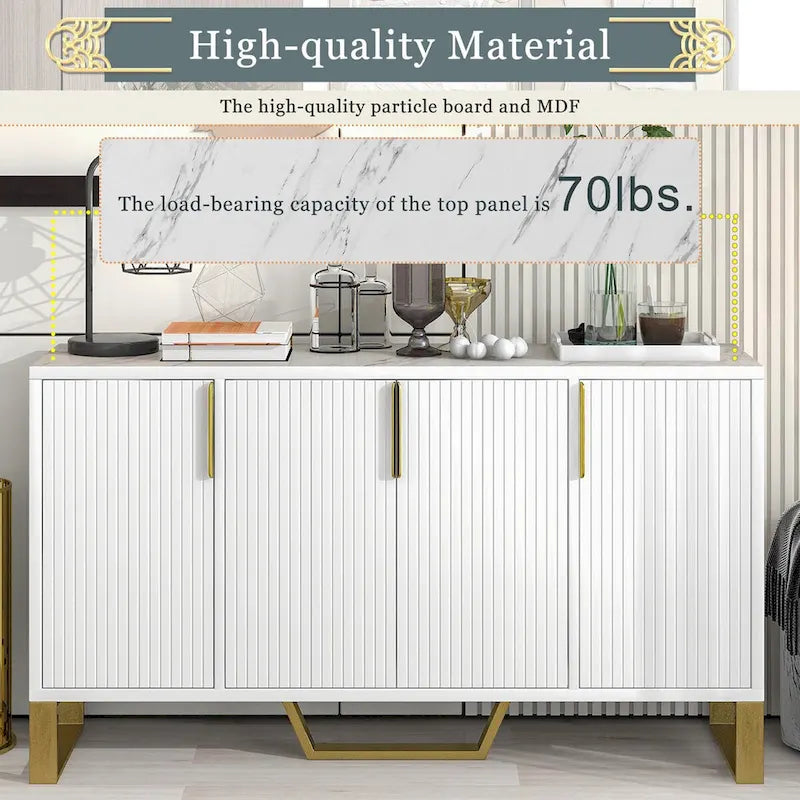 Credenza moderna con quattro ante, maniglie e gambe in metallo e scaffali regolabili per la cucina